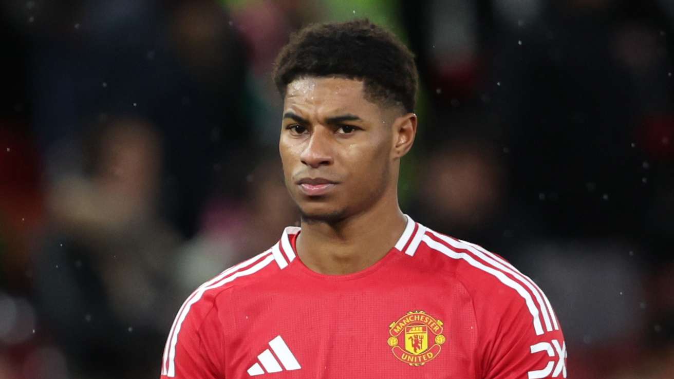 队围绕他进 队围绕他进