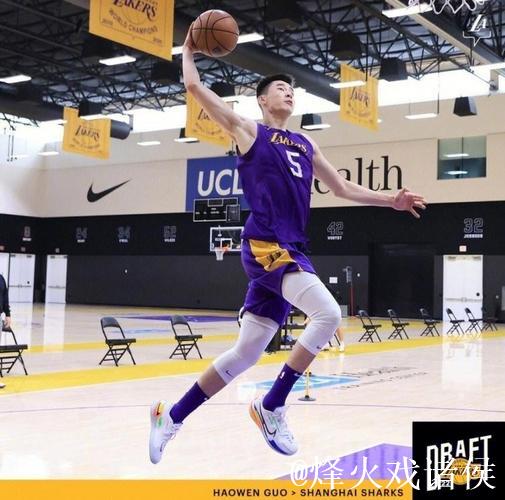 郭昊文20分同曦不敌浙江 余嘉豪16分琼斯29分