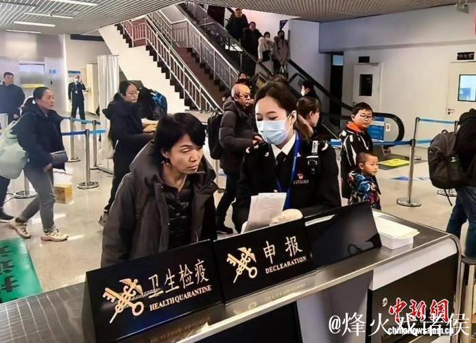 延吉海关智慧旅检助跨境游客快速通关